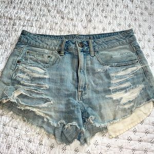 Jean shorts, ripped